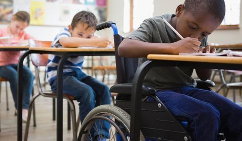 Enfants handicapés en TUNISIE